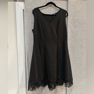 Roz & Ali (16) Black Lace Cutout Dress